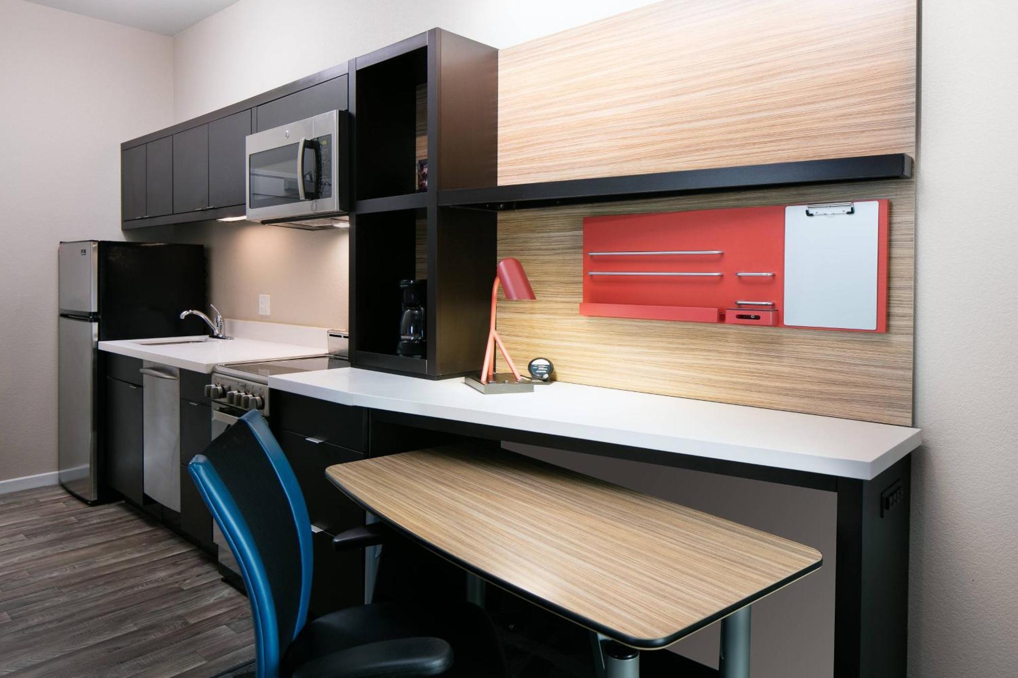 Towneplace Suites By Marriott Kansas City Airport Exterior foto