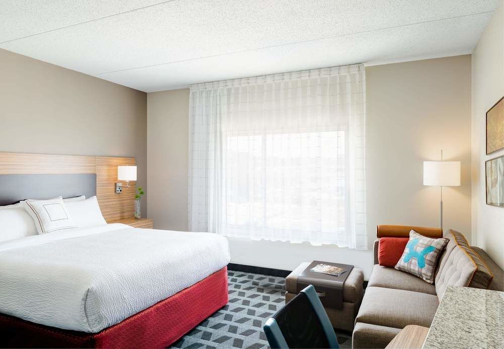 Towneplace Suites By Marriott Kansas City Airport Exterior foto